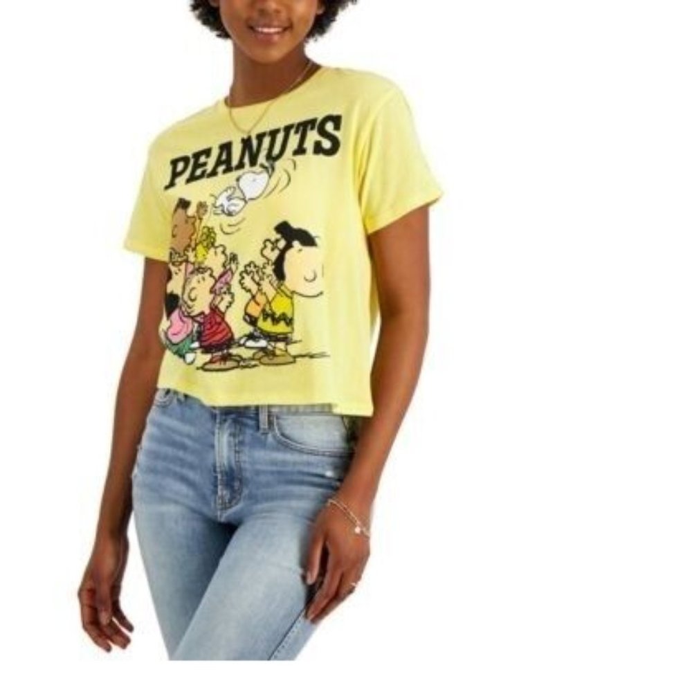 PEANUTS, Juniors' Snoopy & Friends Graphic-Print Tee